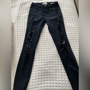 FRAME Le Skinny Black Distressed Jeans - 25